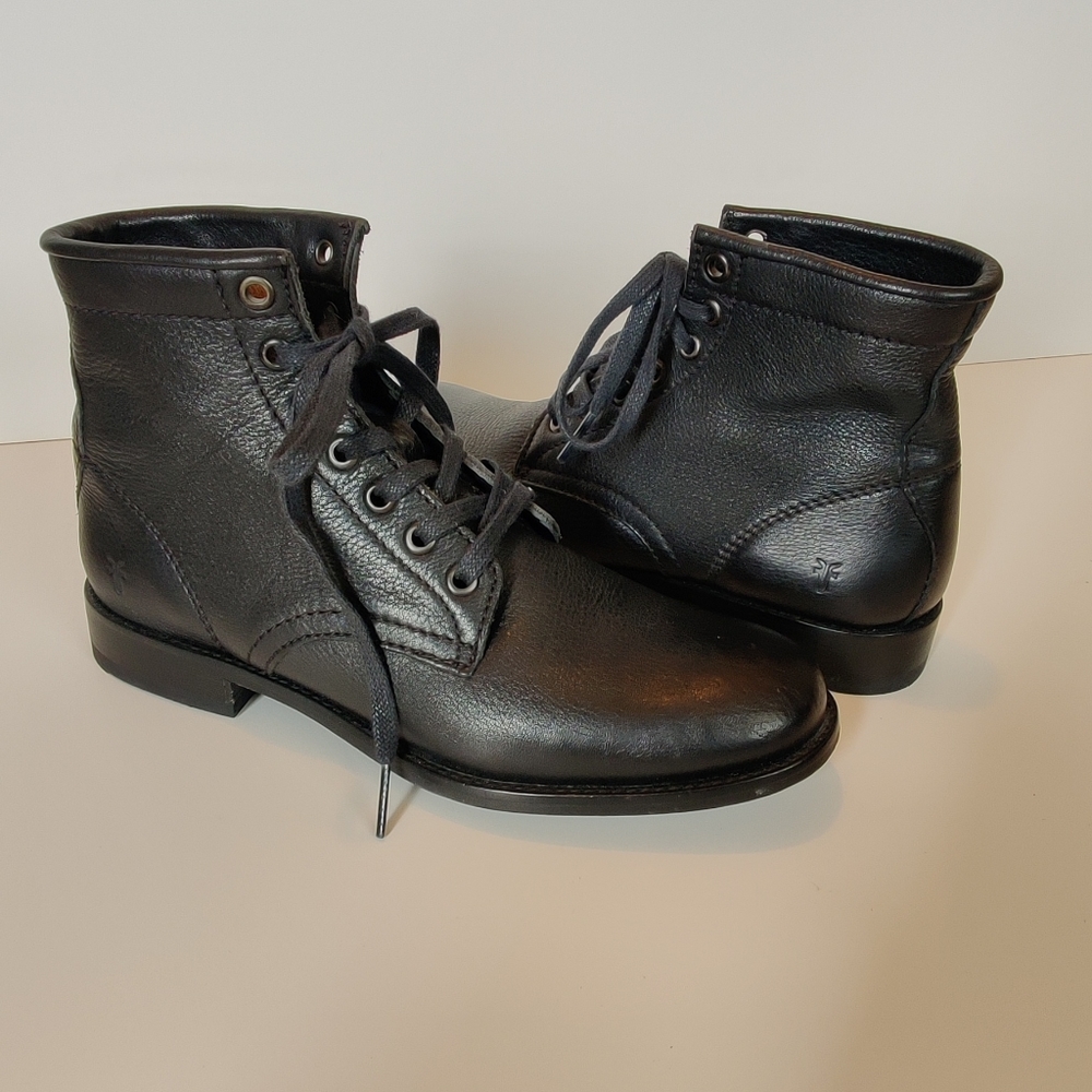 🚨SOLD🚨 Frye Tyler Lace Up Combat Boot